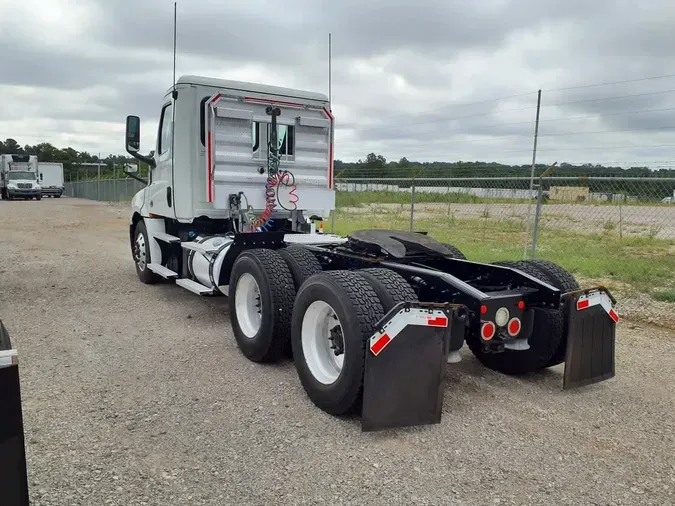 2019 FREIGHTLINER NEW CASCADIA PX12664