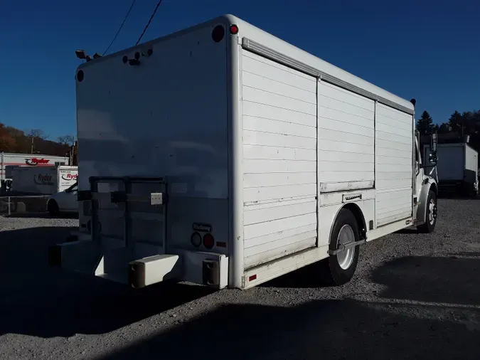 2018 FREIGHTLINER/MERCEDES M2 106