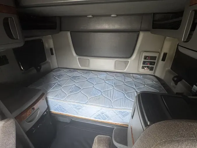 2022 International LT625