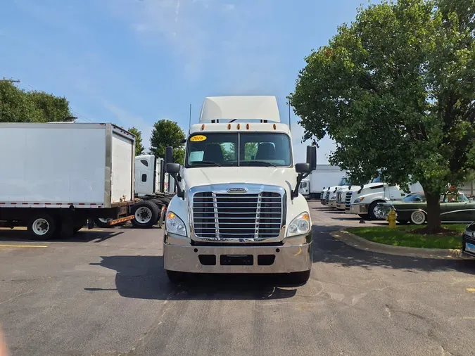 2016 FREIGHTLINER/MERCEDES CASCADIA 125