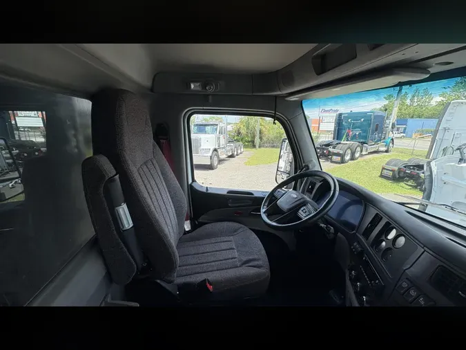 2025 Peterbilt 567349f41a9f38a70c4dd1e065caf217928