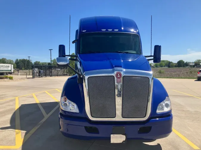 2022 Kenworth T680