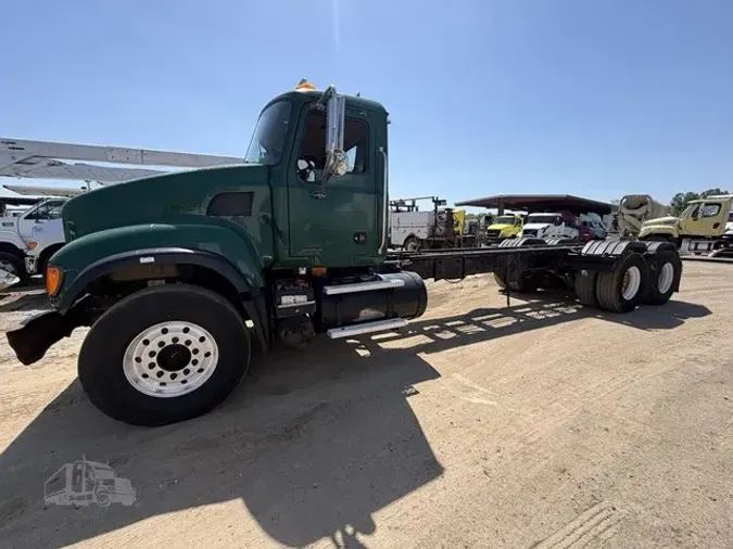 2007 MACK GRANITE CV713