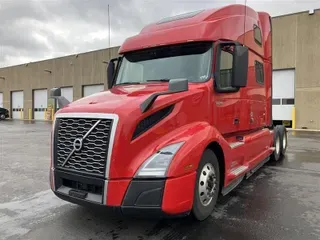 2020 VOLVO VNL860