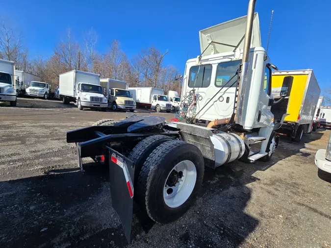 2018 FREIGHTLINER/MERCEDES CASCADIA 125