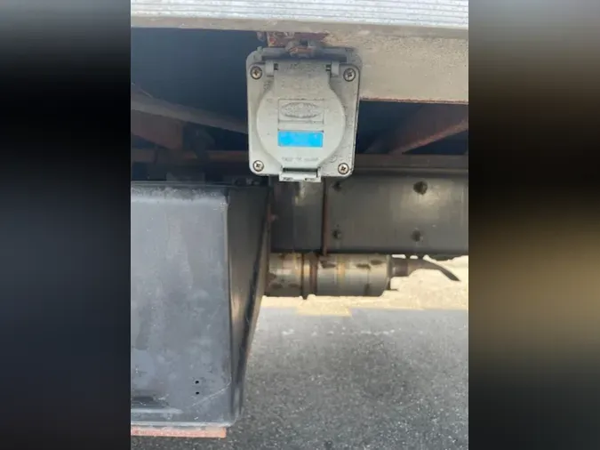 2018 FREIGHTLINER M2 106