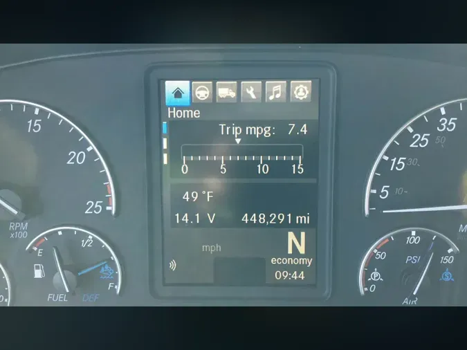 2021 Freightliner Cascadia 12634acfffdc4104b116394a4dfa8f3feef