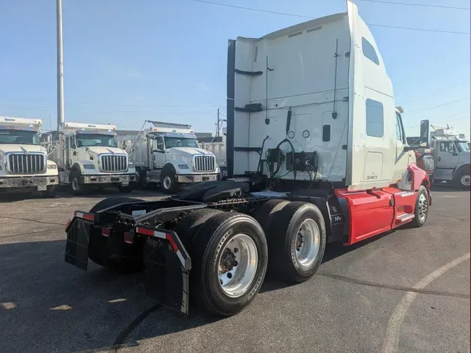 2022 International LT625
