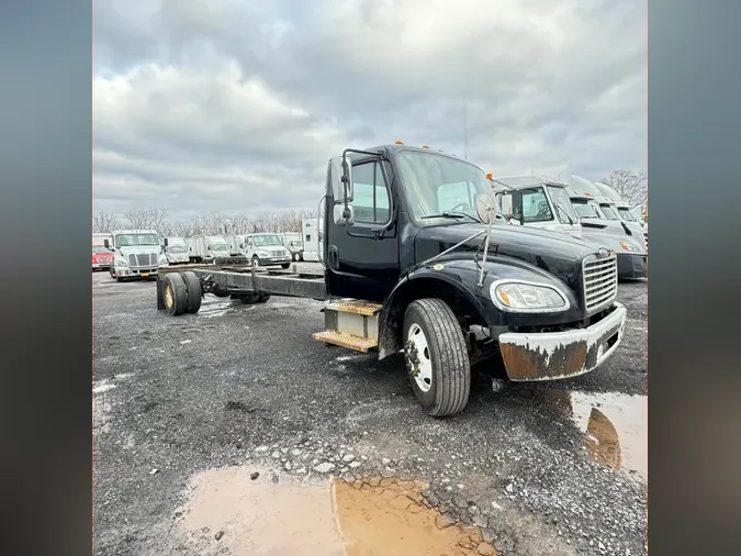 2020 FREIGHTLINER/MERCEDES M2 106