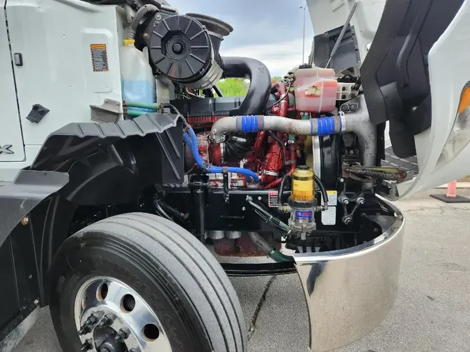 2017 MACK CXU613