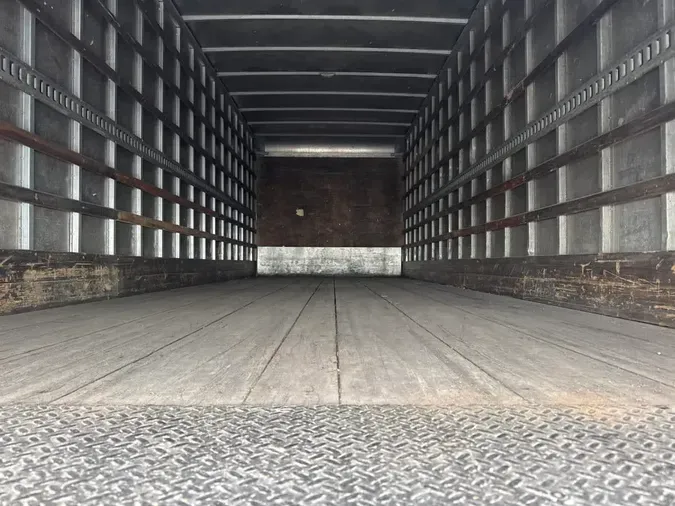 2017 FREIGHTLINER/MERCEDES M2 106