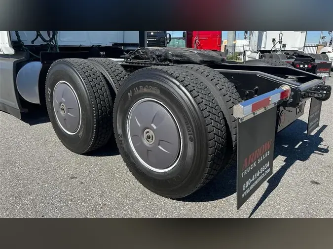 2022 INTERNATIONAL LT625