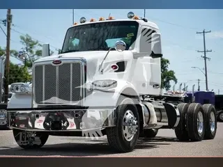 2025 PETERBILT 567