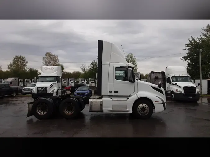 2019 Volvo VNL300