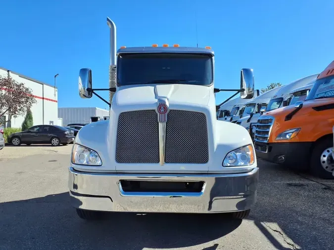 2020 KENWORTH TRUCKS T-370