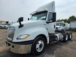 2019 NAVISTAR INTERNATIONAL LT625 DAYCAB T/A