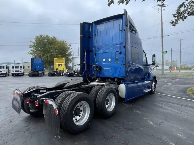 2020 International LT625
