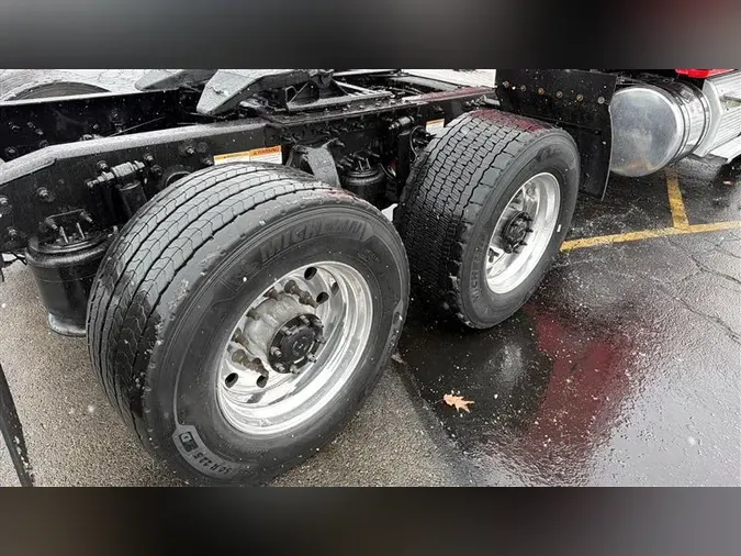 2020 FREIGHTLINER CA11634bf915c26e5d3cc34561d7541c3176b