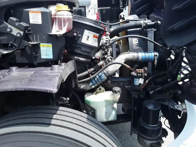 2020 FREIGHTLINER M2 106