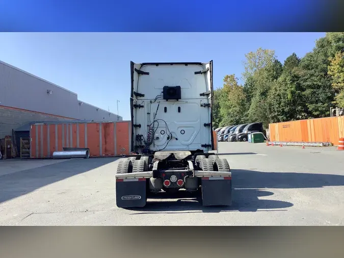 2022 Freightliner Cascadia 12634c56a23b54ff371f37cd3f089c775d4