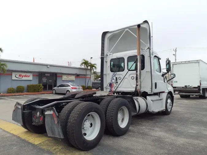 2019 FREIGHTLINER/MERCEDES NEW CASCADIA PX12664