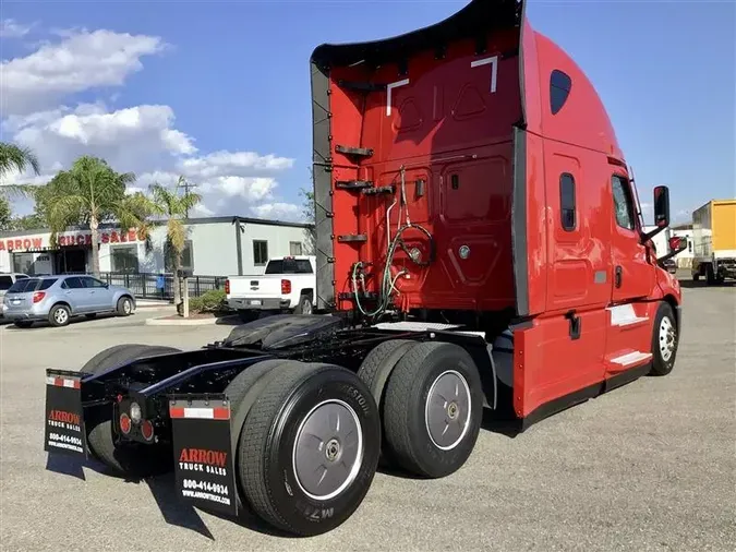 2022 FREIGHTLINER CA126