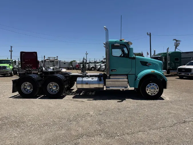 2023 Peterbilt 567