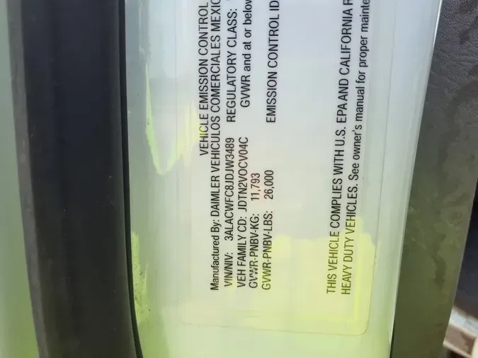 2018 FREIGHTLINER M2 106