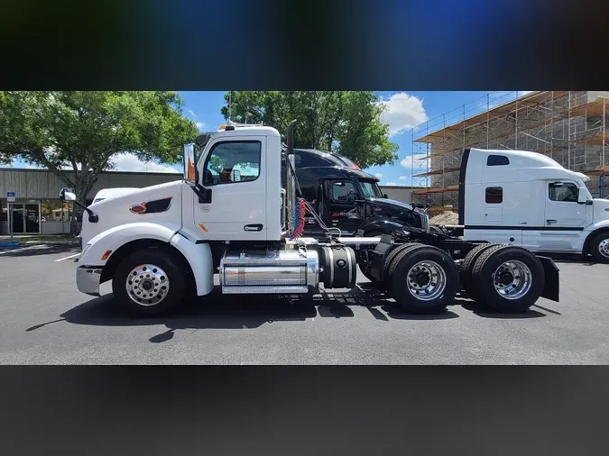2020 Peterbilt 57934cc8788e11470c41e458a73d2ed1077