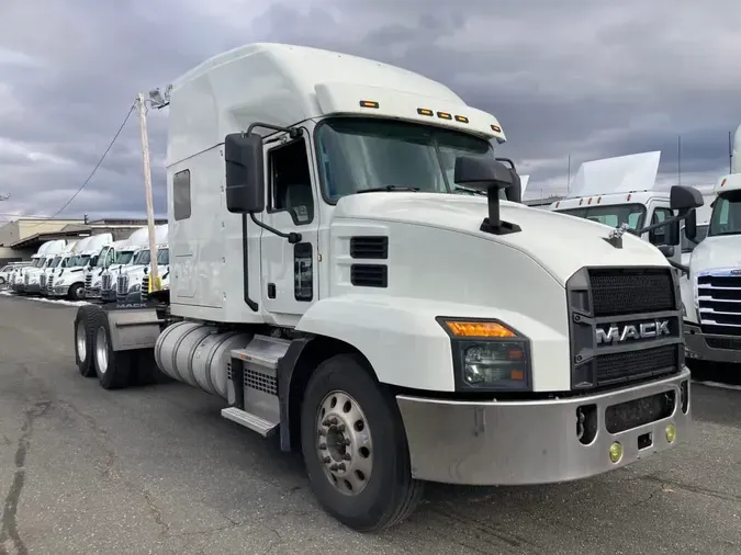 2020 MACK TRUCKS, INC. ANTHEM 64T