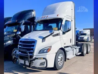 2023 FREIGHTLINER CASCADIA 116