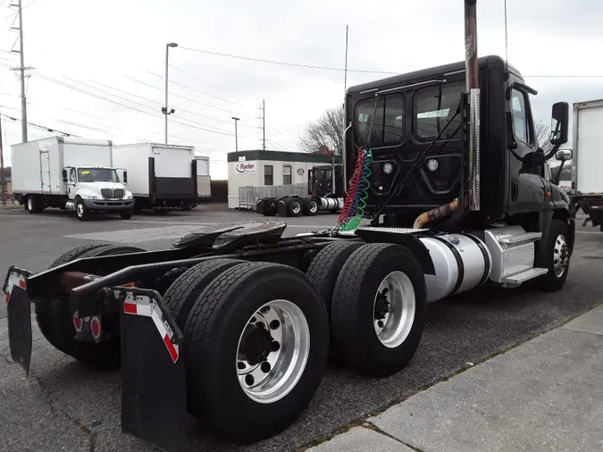 2017 FREIGHTLINER/MERCEDES CASCADIA 125