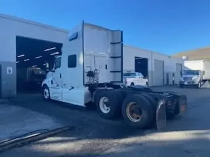 2019 NAVISTAR INTERNATIONAL LT625 SLPR CAB