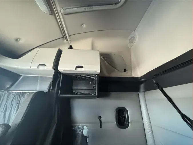 2020 FREIGHTLINER CASCADIA 126