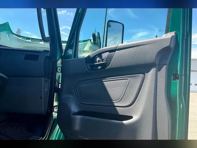 2021 INT LT625 6x4