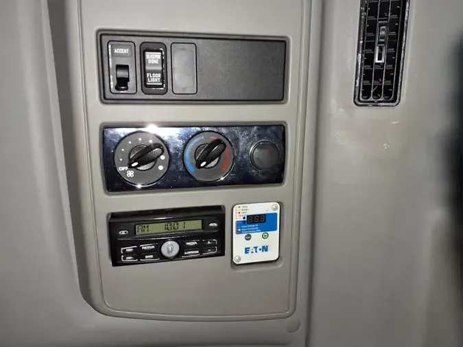 2020 NAVISTAR INTERNATIONAL LT625 SLPR CAB