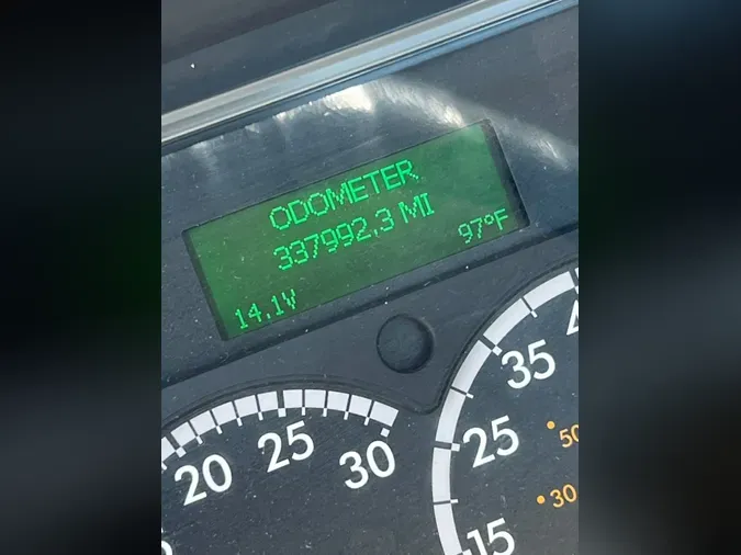 2018 FREIGHTLINER M2 106