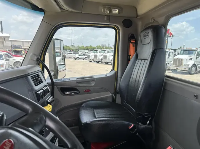 2021 Peterbilt 579