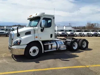 2018 FREIGHTLINER/MERCEDES CASCADIA 113
