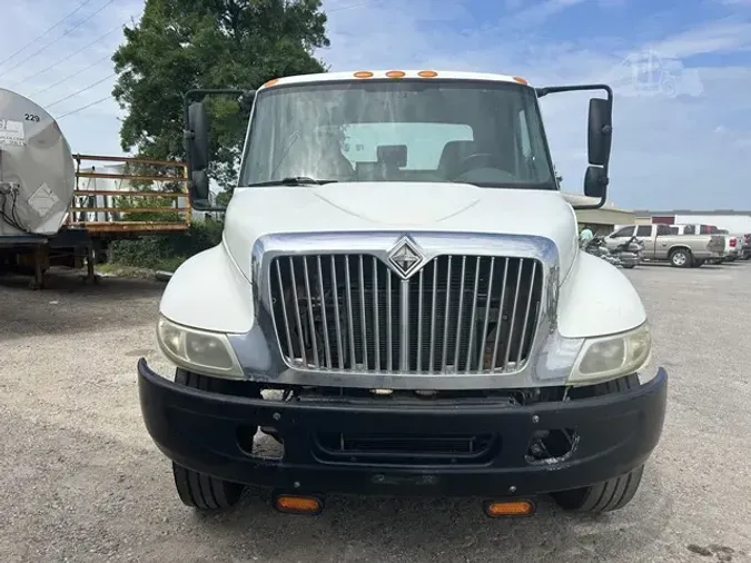 2006 INTERNATIONAL DURASTAR 4300