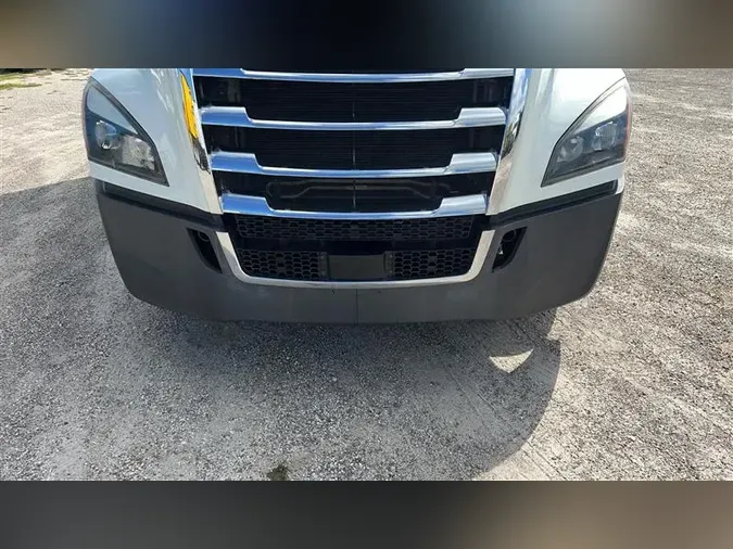 2021 FREIGHTLINER CA126