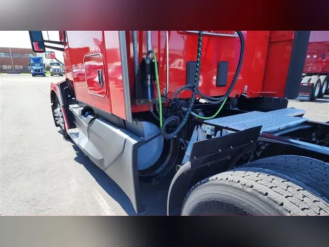 2022 KENWORTH T680
