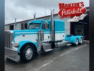 2021 PETERBILT 389