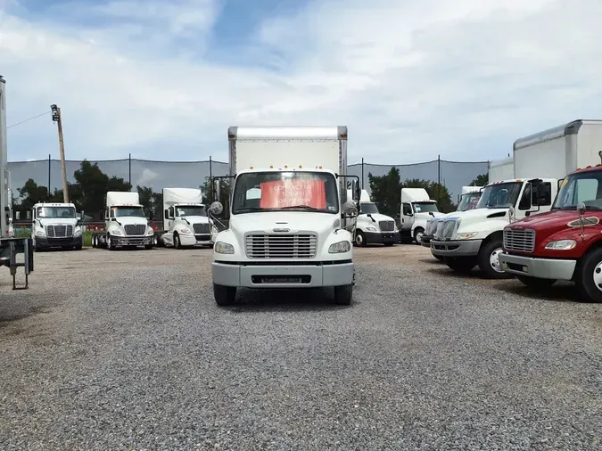 2019 FREIGHTLINER M2 106