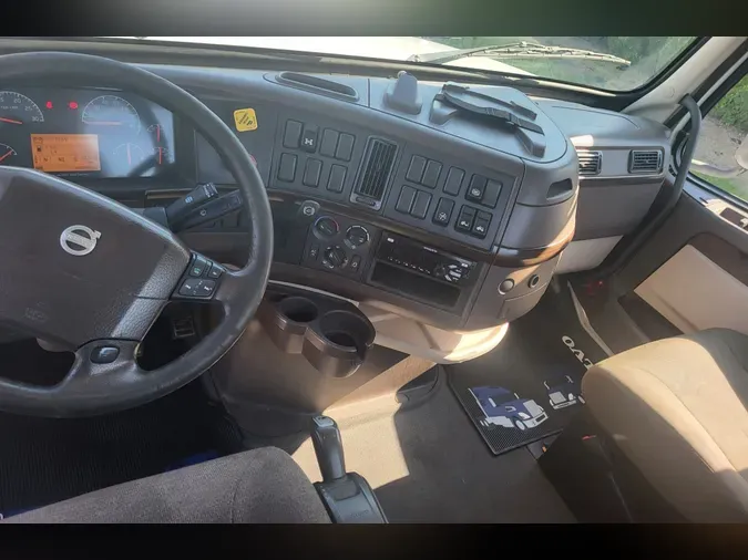 2016 VOLVO VNL64TRACTOR