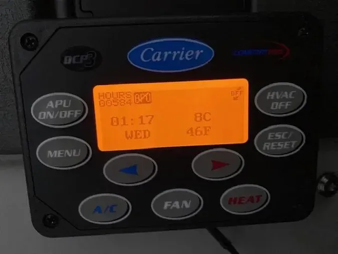 2023 Volvo VNR64T400