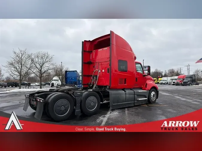 2021 INTERNATIONAL LT