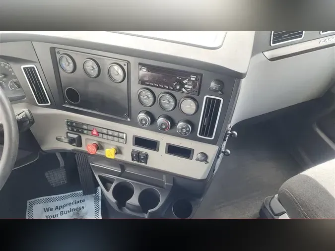 2019 FREIGHTLINER CA126