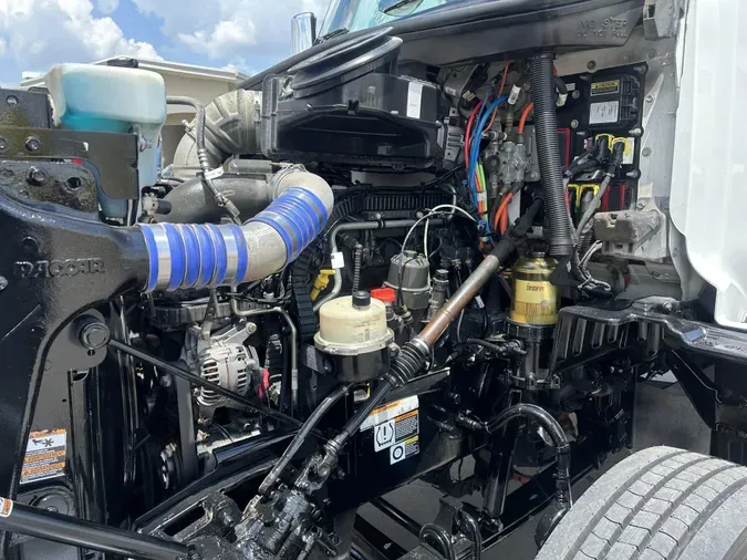 2021 Peterbilt 567
