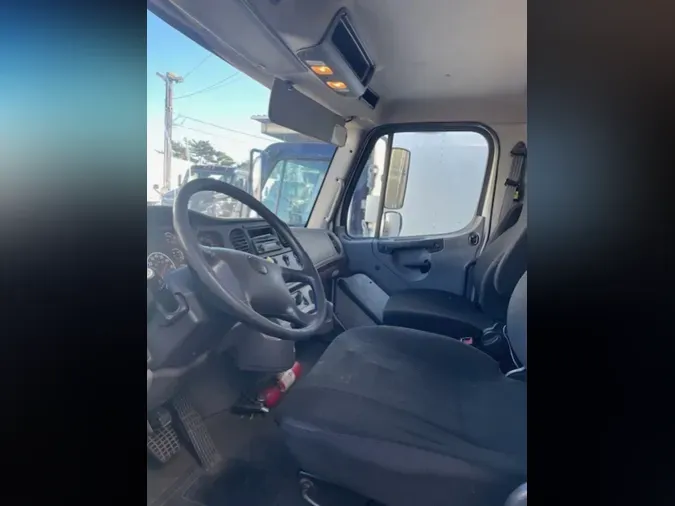 2016 FREIGHTLINER/MERCEDES M2 1063501324ff55c94af3dbbcb089d30b13b